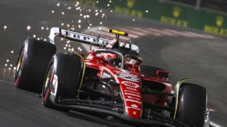Carlos Sainz fue el único piloto, fuera de Red Bull, que ganó un Gran Premio en la temporada 2023 de la F1. (AFP).