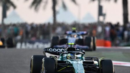 Con Fernando Alonso como estandarte, Aston Martin quintuplicó los puntos obtenidos en 2022: 280 frente a 55. (AFP).