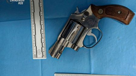 Revólver Smith&Wesson calibre 38 especial