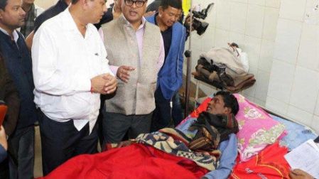 Van 150 muertos en India por nuevo caso de alcohol adulterado 