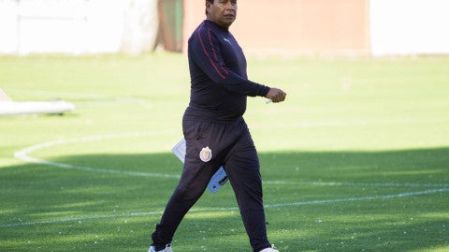 Coyote toma las riendas de las Chivas