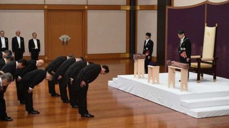 Naruhito asume como nuevo emperador de Japón