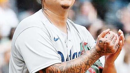 Julio Urías, pitcher mexicano de los Dodgers.