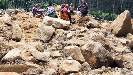 Alud en Papúa Nueva Guinea sepulta a más de 2 mil personas