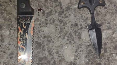 Con dos armas punzocortantes asaltaron a un transeúnte.