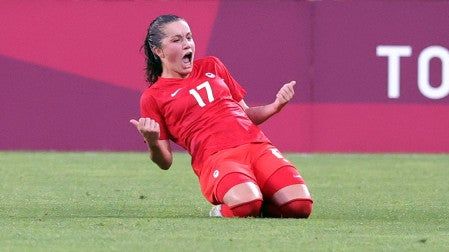 Jessie Fleming anotó el gol que le dio el pase a Canadá (Foto de Reuters)