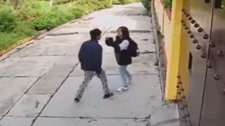Pelea de novios en calles del Edomex.