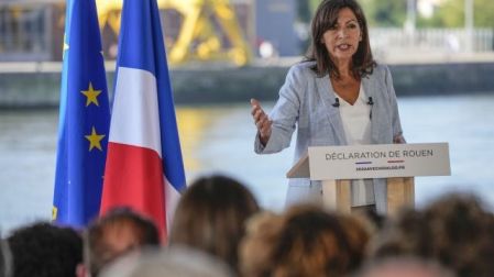 Anne Hidalgo, alcaldesa de París, va por la presidencia de Francia