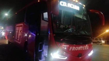 Camión en el que viajan los migrantes