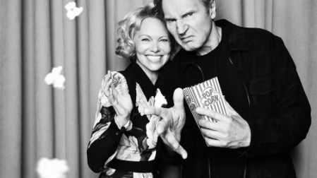 Liam Neeson y Pamela Anderson