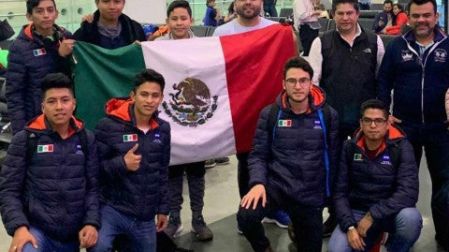 Integrantes del equipo Robocon 