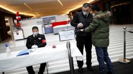 Acusa China a EU de sembrar pánico con epidemia