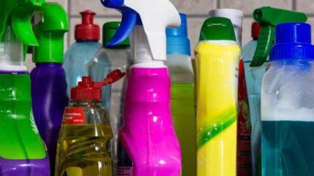 3 desinfectantes caseros que te sacarán de apuros