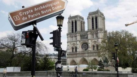 Reconstruiremos Notre Dame en 5 años, refrenda Macron a un año del incendio