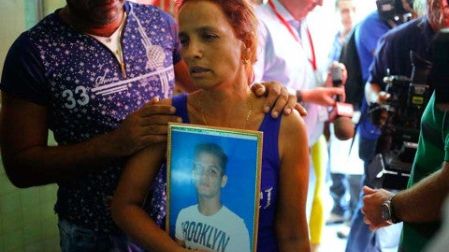 Entrega Cuba primeros restos de víctimas de accidente aéreo