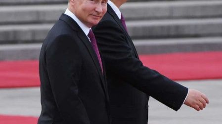 Putin regala un sauna al presidente chino, Xi Jinping