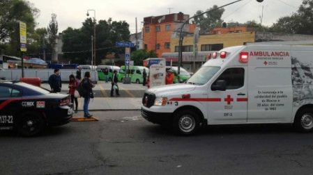 Una mujer de 60 años de edad murió tras arrojarse al paso del convoy del metro en la estación Normal de la línea 2 