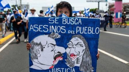 Acusan a Daniel Ortega de ser más 'cruel' y 'perverso' que dictador Somoza