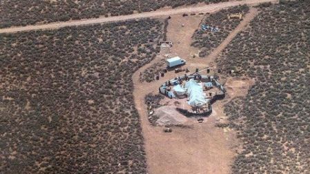 Rescatan a 11 niños esclavizados en desierto de EU
