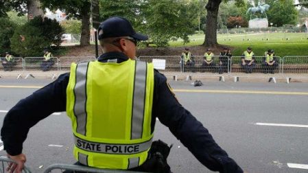 Fortifican Charlottesville por aniversario de marcha supremacista