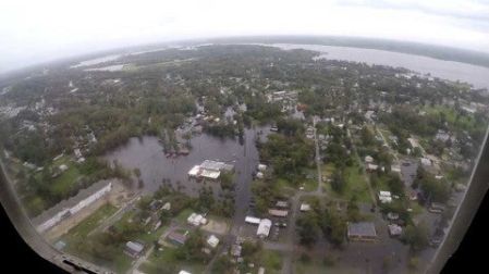 Aumentan a 13 los muertos en Estados Unidos por 'Florence'
