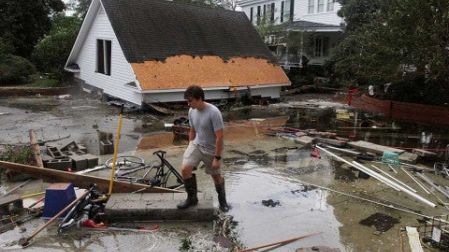 Aumentan a 13 los muertos en Estados Unidos por 'Florence'