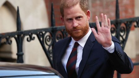 Un giro legal abre la puerta a un posible acercamiento entre el príncipe Harry y la familia real.