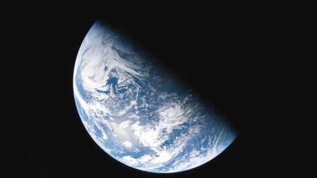El planeta Tierra visto desde el espacio.