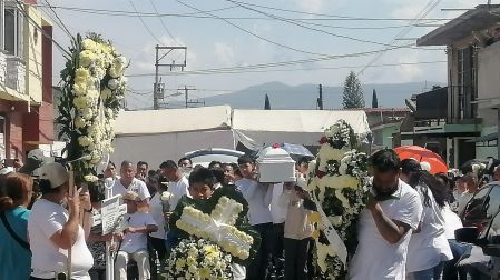 El menor de edad sobrevivió 42 días, tras resultar con quemaduras en el incendio de una tienda.
