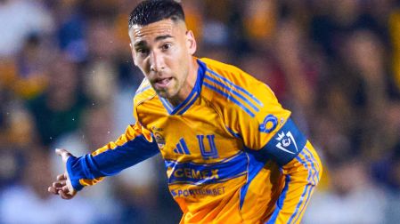 Fernando Gorriarán sigue en duda para enfrentar a Chivas.