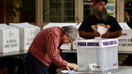 Morena y sus aliados en el Congreso de la Unión activarán un periodo extraordinario de sesiones para aprobar modificaciones a la elección judicial.