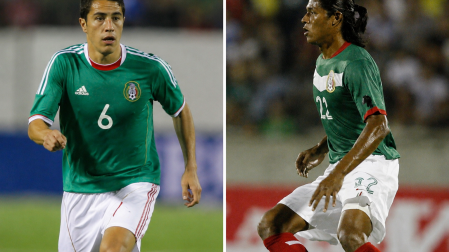 Joel Huiqui y Efraín Juárez durante distintas etapas con la Selección Mexicana. Aunque ambos tuvieron procesos con el Tri, sus llamados prácticamente nunca coincidieron.