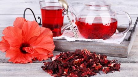 El peor error al preparar té y otros que debes evitar