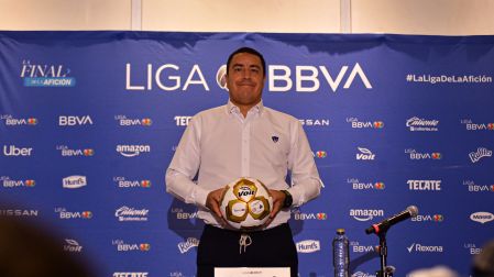 Efraín Juárez durante el día de medios de la final del Clausura 2026.
