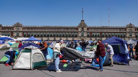 Integrantes del magisterio disidente de Oaxaca, Chiapas, Guerrero y Zacatecas, anunciaron movilizaciones y una posible huelga indefinida a partir del próximo 1 de junio.