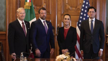 Sheinbaum en su reunión con Markwayne Mullin, secretario de Seguridad Nacional de Estados Unidos
