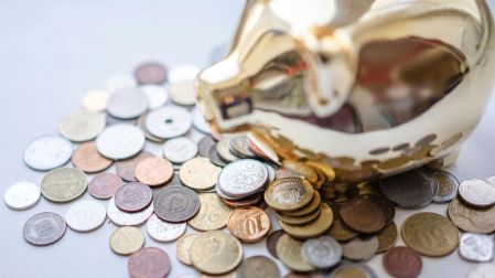 Moody's recorta calificaciones a 8 instituciones financieras en México