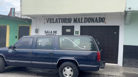 Este viernes, en una funeraria en Huauchinango esperan el cuerpo de Blanca.