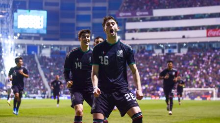 Brian Gutiérrez aprovechó un error del portero de Ghana para marcar el primer tanto de la Selección Mexicana con el nuevo uniforme rumbo al Mundial 2026.