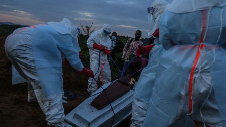 La OMS declaró el brote de ébola como emergencia de salud pública internacional.