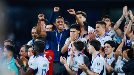 Joel Huiqui se quedará al frente del primer equipo de Cruz Azul tras su campeonato.