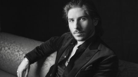 El tenor mexicano Mario Rojas celebrará su primera década de carrera artística en el Palacio de Bellas Artes, el próximo 2 de junio, interpretando el papel de Werther, en sustitución de Ramón Vargas en esa única función.