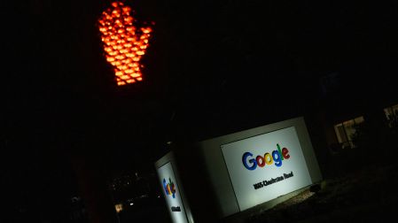 Padres y autoridades en Estados Unidos intensifican la presión sobre las redes sociales por sus efectos en jóvenes.