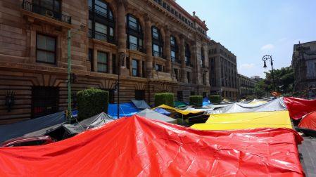 Plantón de la CNTE cerca del Zócalo de la CDMX