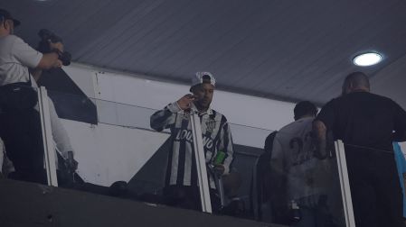 Neymar y Rodrygo presenciaron el partidos de Santos de la Copa Sudamericana