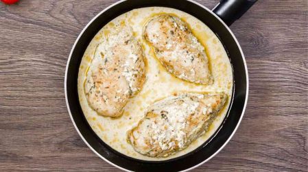 Pechugas de pollo en crema de chipotle