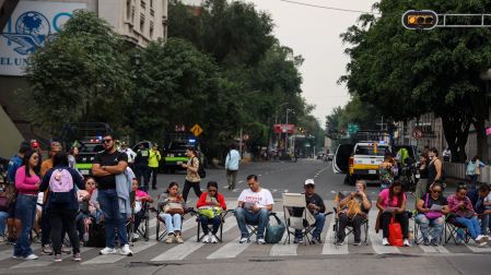 Maestros de la CNTE realizan bloqueo en CDMX
