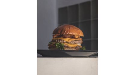 En Bacon Bar el tocino predomina en sus hamburguesas.