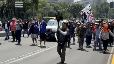 LA CNTE terminó un mitin y se dirigió a Circuito Interior