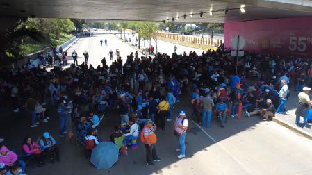 El cierre de Circuito Interior es en ambos sentidos de la vialidad.